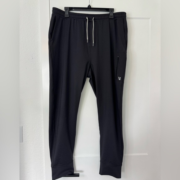 Vuori Men’s Sunday Performance Jogger - Picture 4 of 7